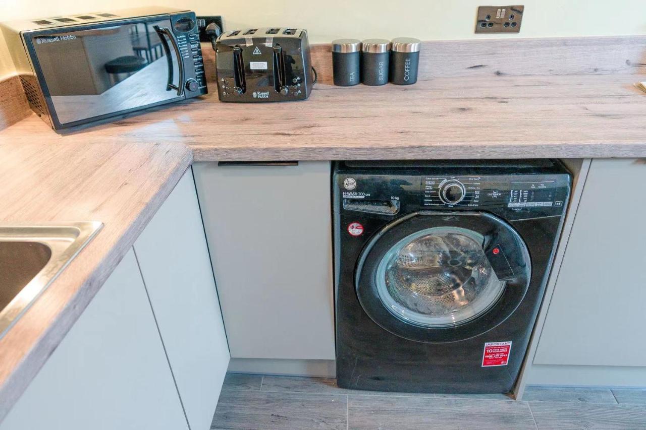 Apartment Wv Flat Center *